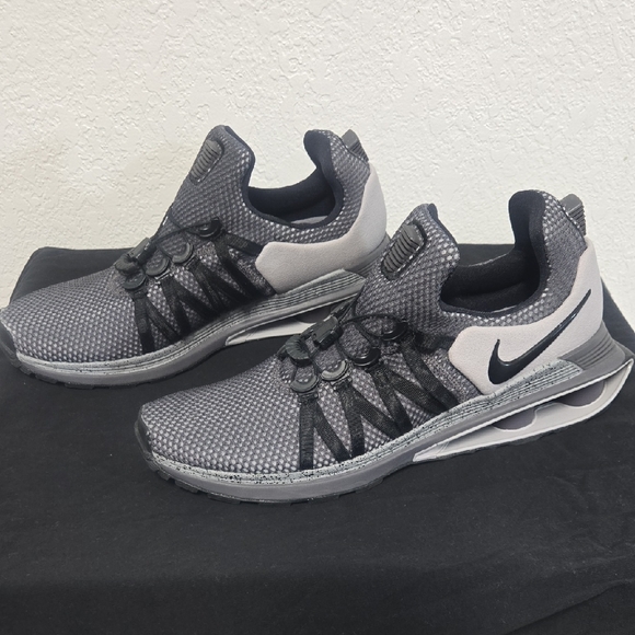 Nike Shox Gravity "Atmosphere Grey" - Picture 5 of 11